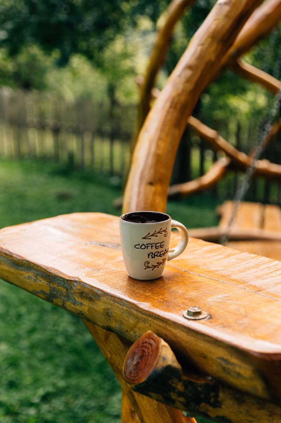 Cafea pe terasa cabanei